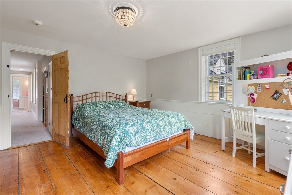21 Prior Farm Rd
