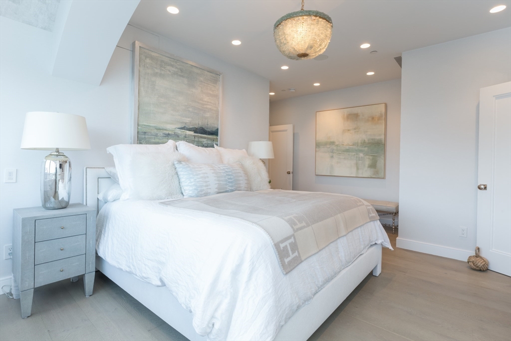 50 Battery St Unit: PH9