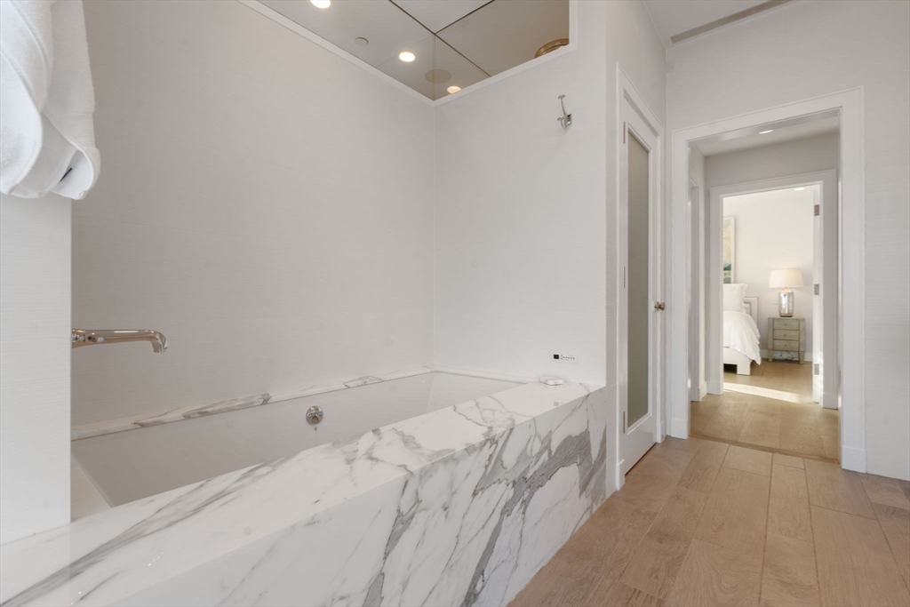 50 Battery St Unit: PH9