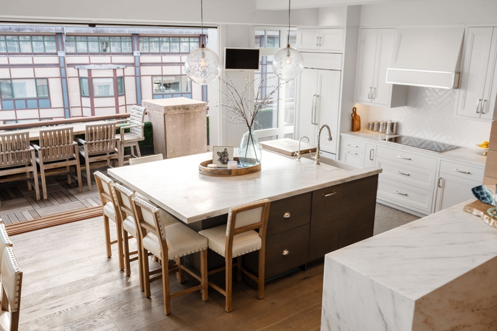 50 Battery St Unit: PH9