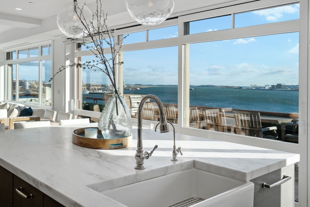 50 Battery St Unit: PH9