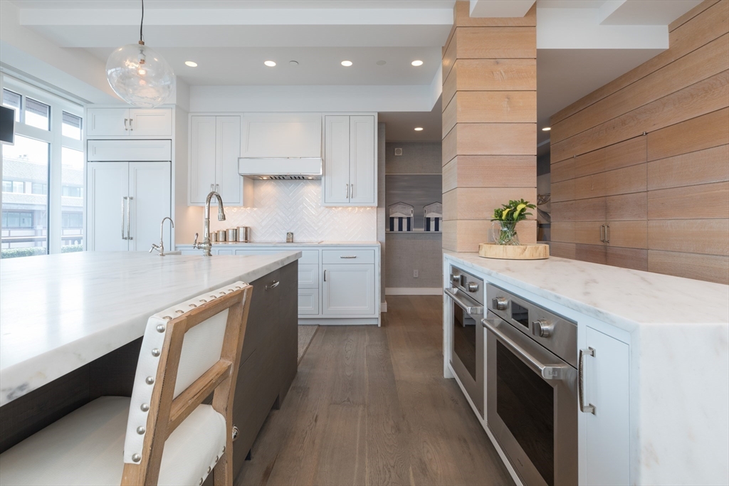 50 Battery St Unit: PH9