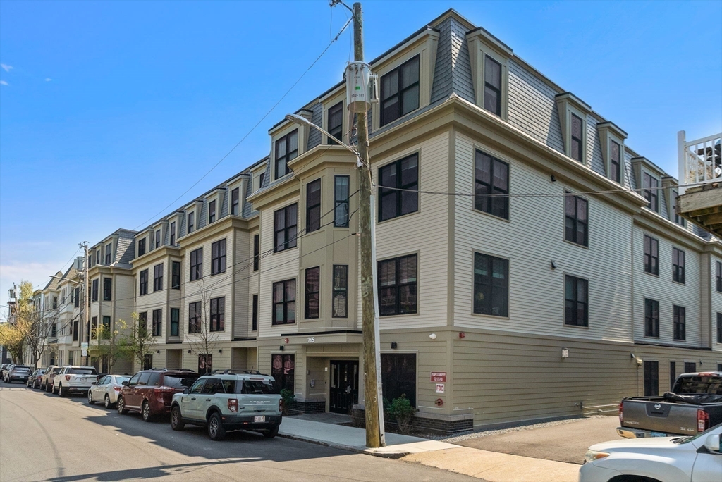 765 E 3rd St # 307