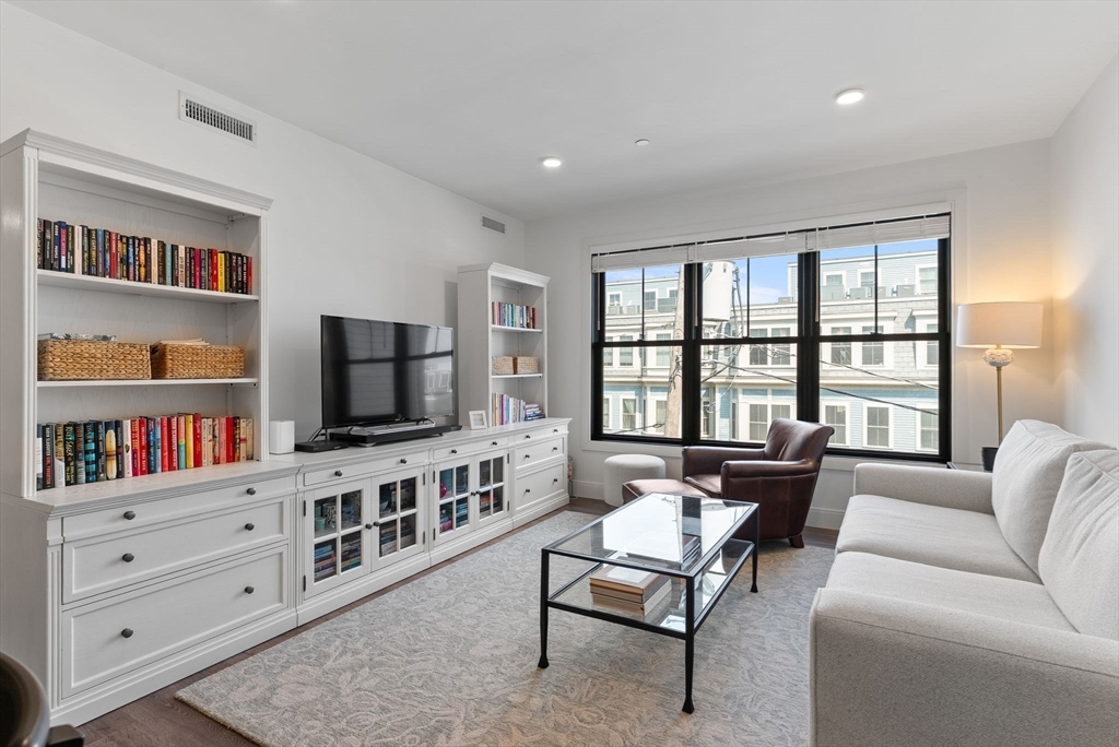 765 E 3rd St # 307