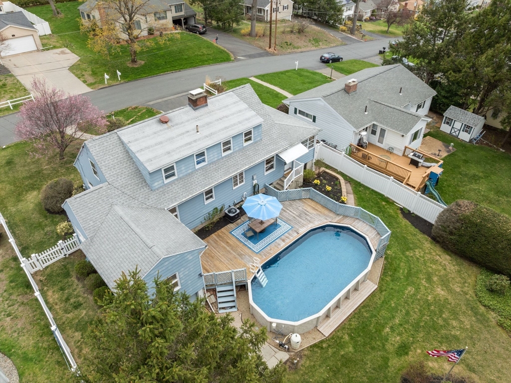 20 Laurence Dr