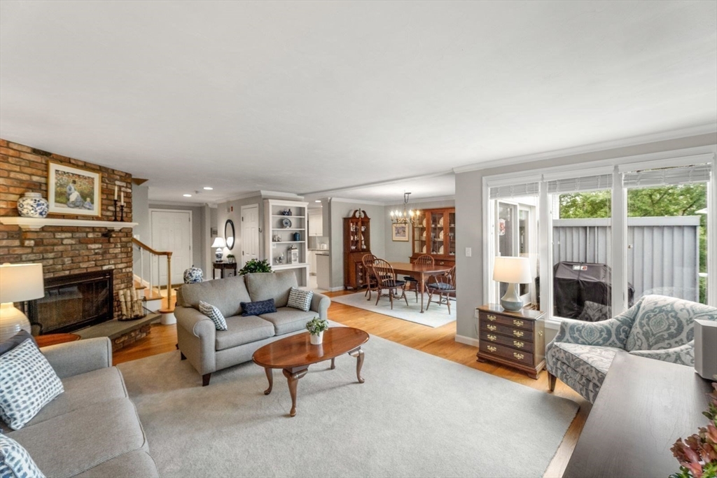 70 Parks St # 10