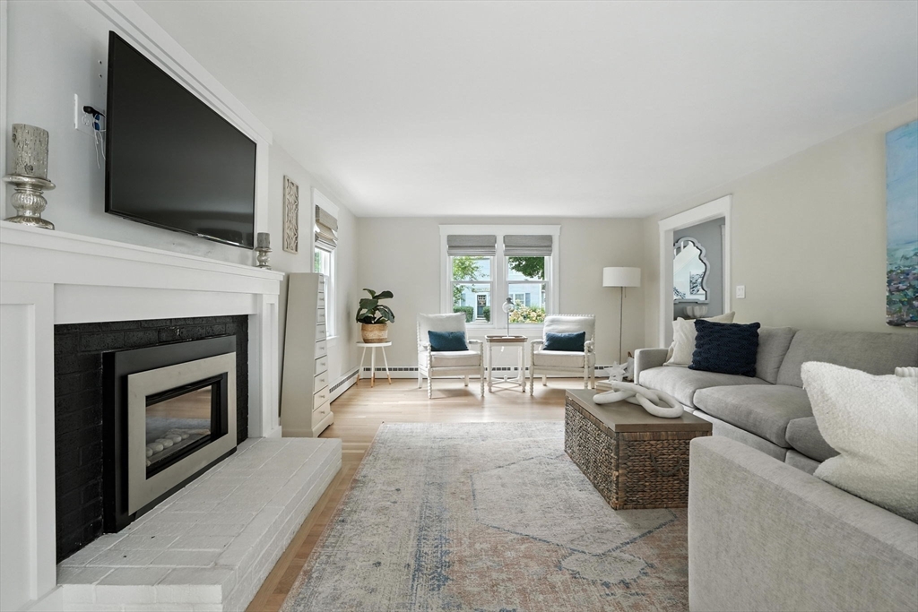 20 Standish St