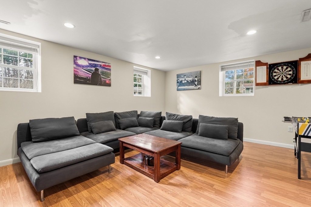 90 Helena Rd