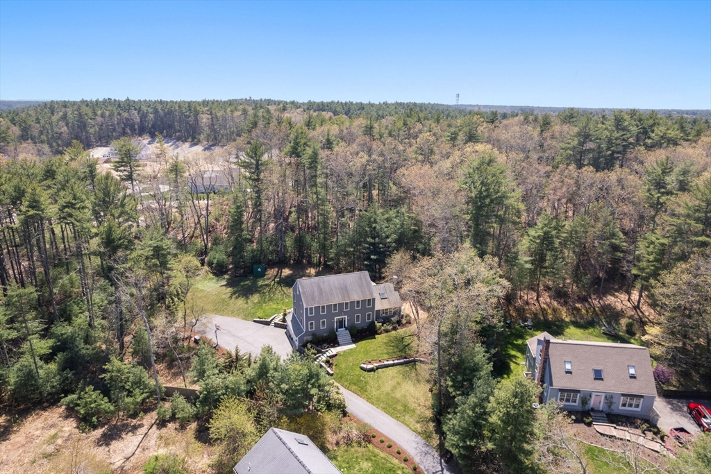 70 Cross Creek Ln