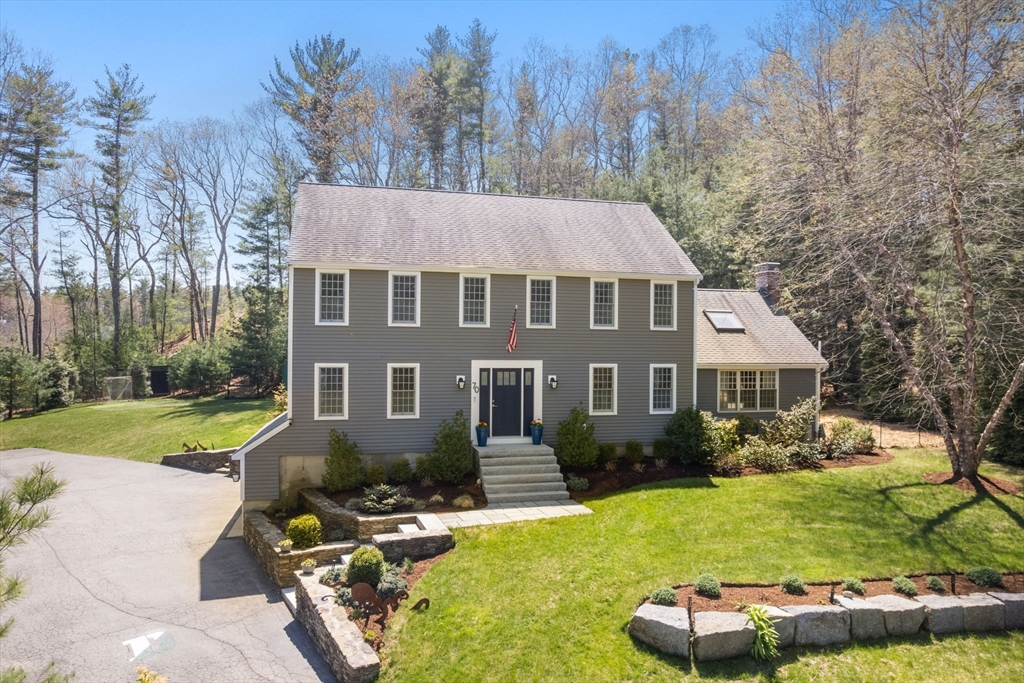 70 Cross Creek Ln