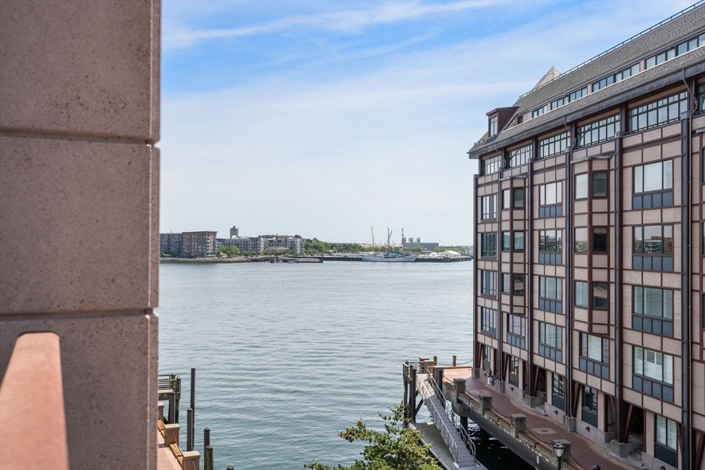50 Battery St # 501 Unit: 401-501