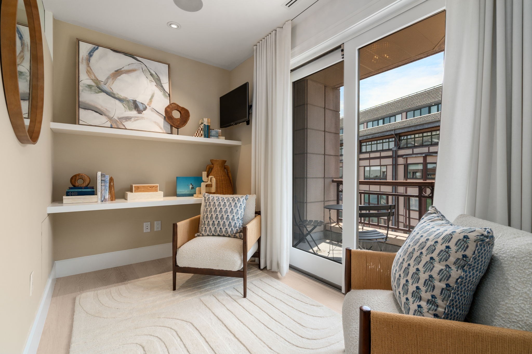 50 Battery St # 501 Unit: 401-501