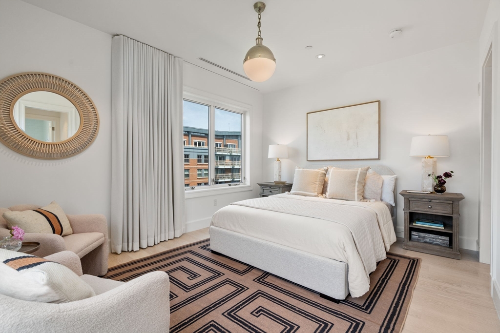 50 Battery St # 501 Unit: 401-501