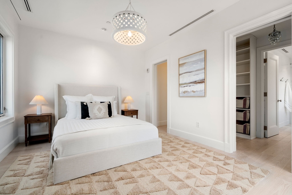 50 Battery St # 501 Unit: 401-501