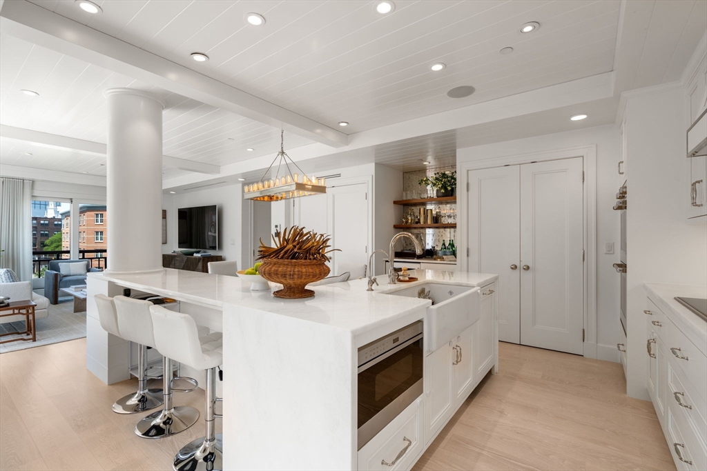 50 Battery St # 501 Unit: 401-501