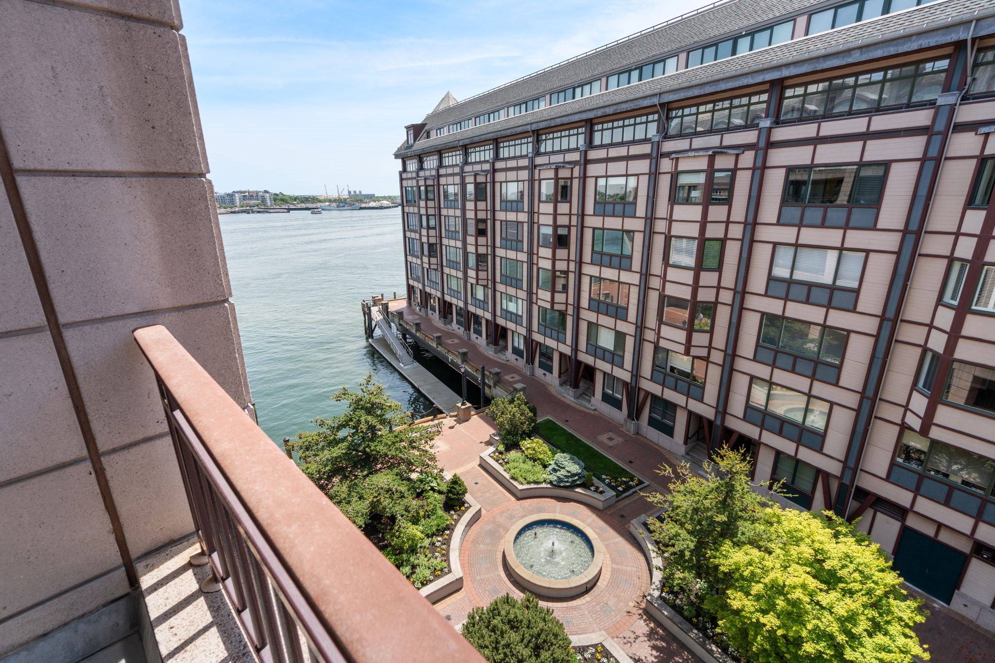50 Battery St # 501 Unit: 401-501