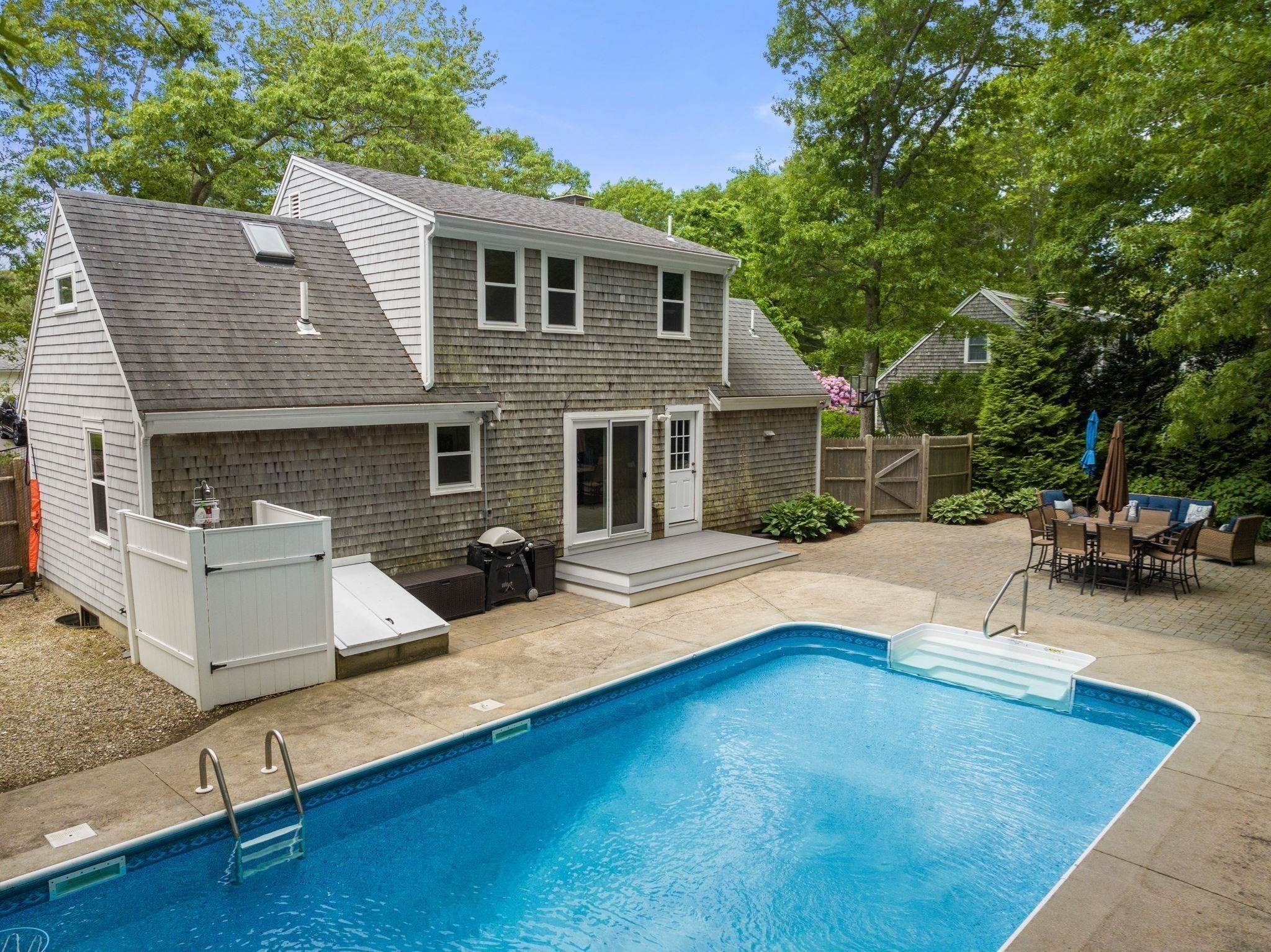 24 E Harbor Dr