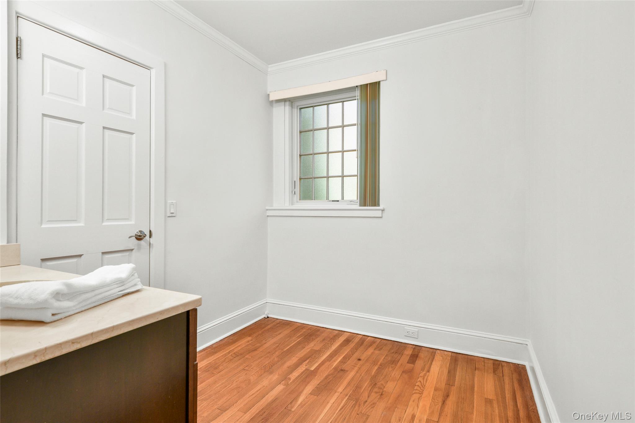 1 Rivermere Unit: 1G