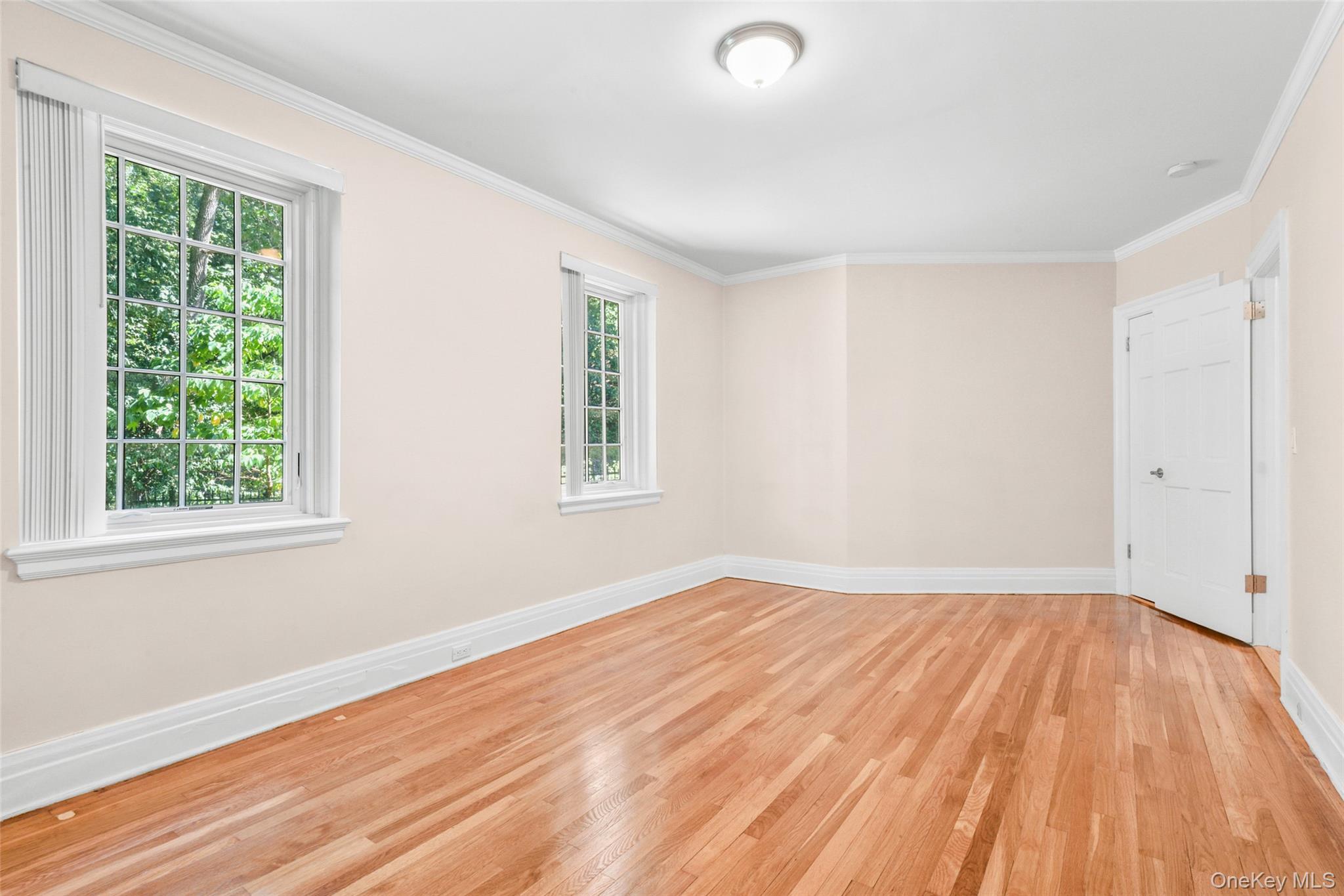 1 Rivermere Unit: 1G