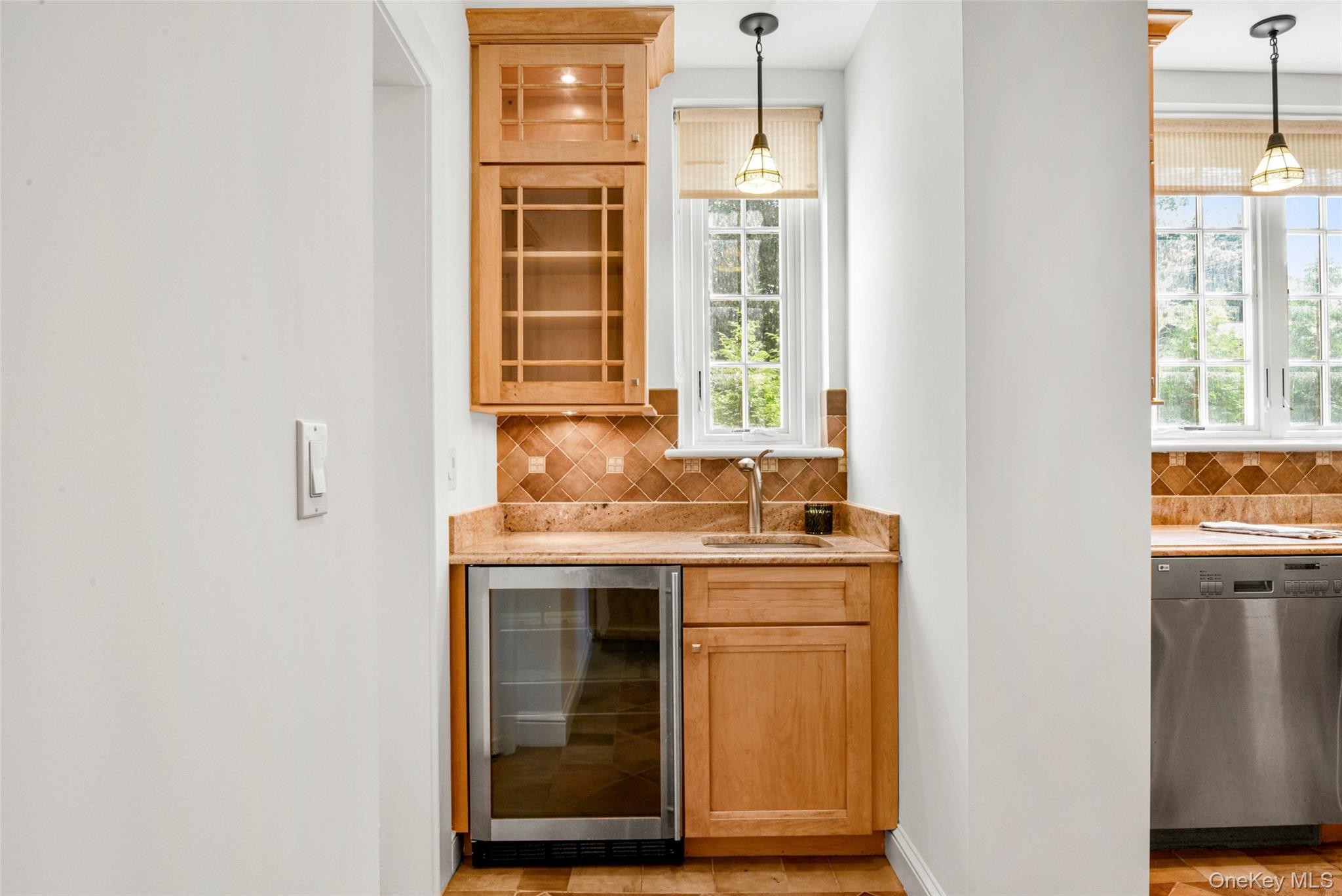 1 Rivermere Unit: 1G