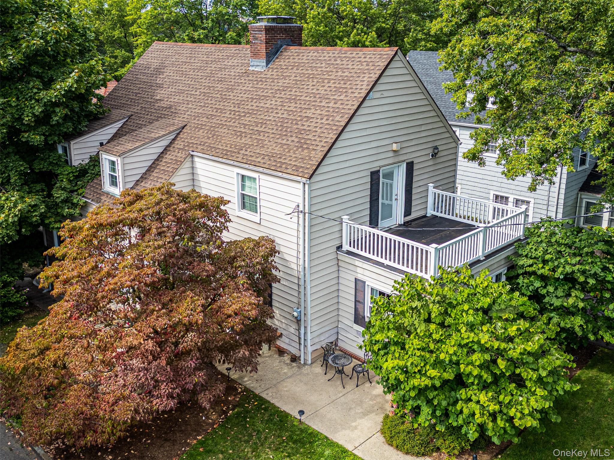 839 James Street