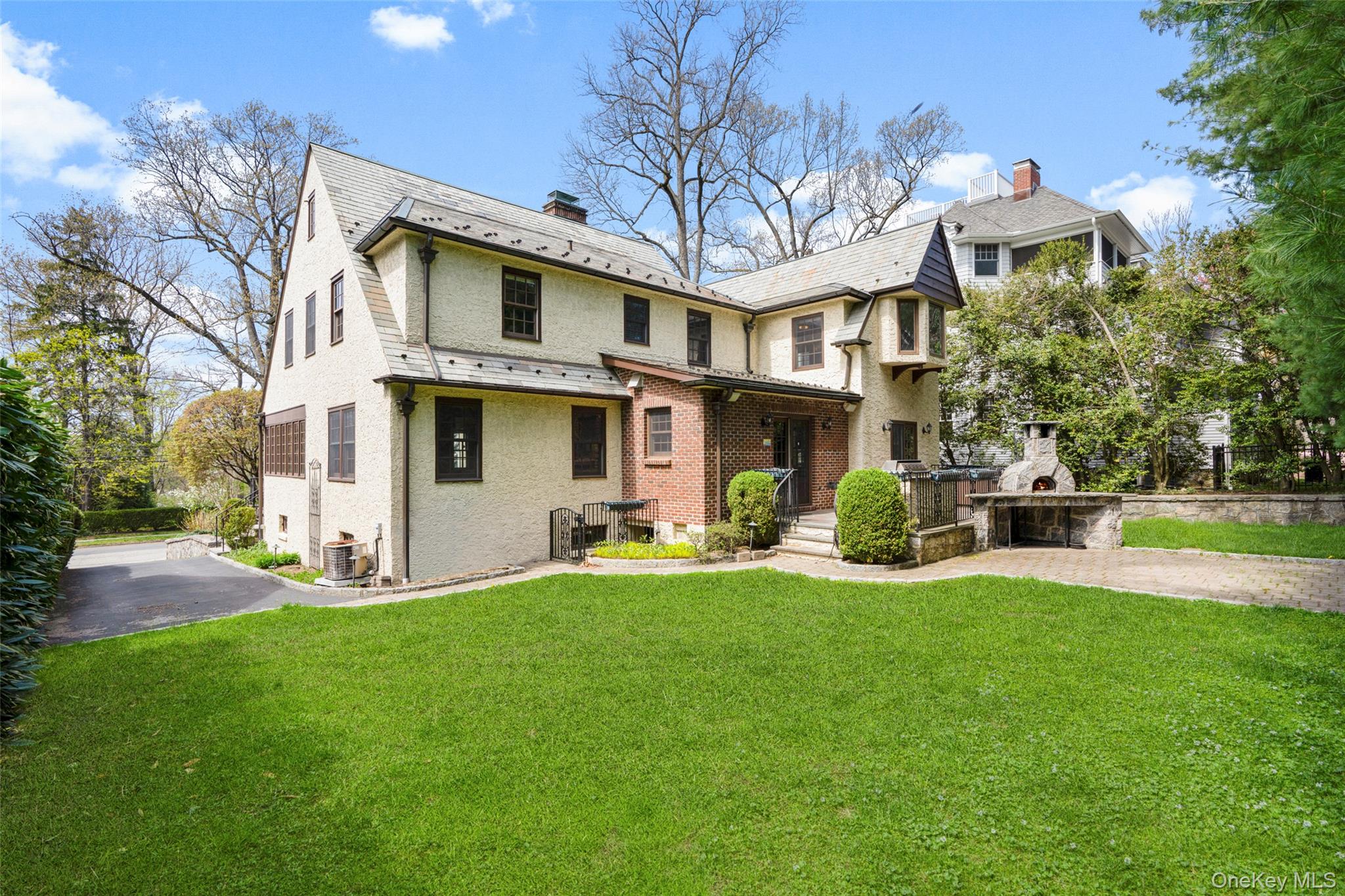210 Cliff Avenue