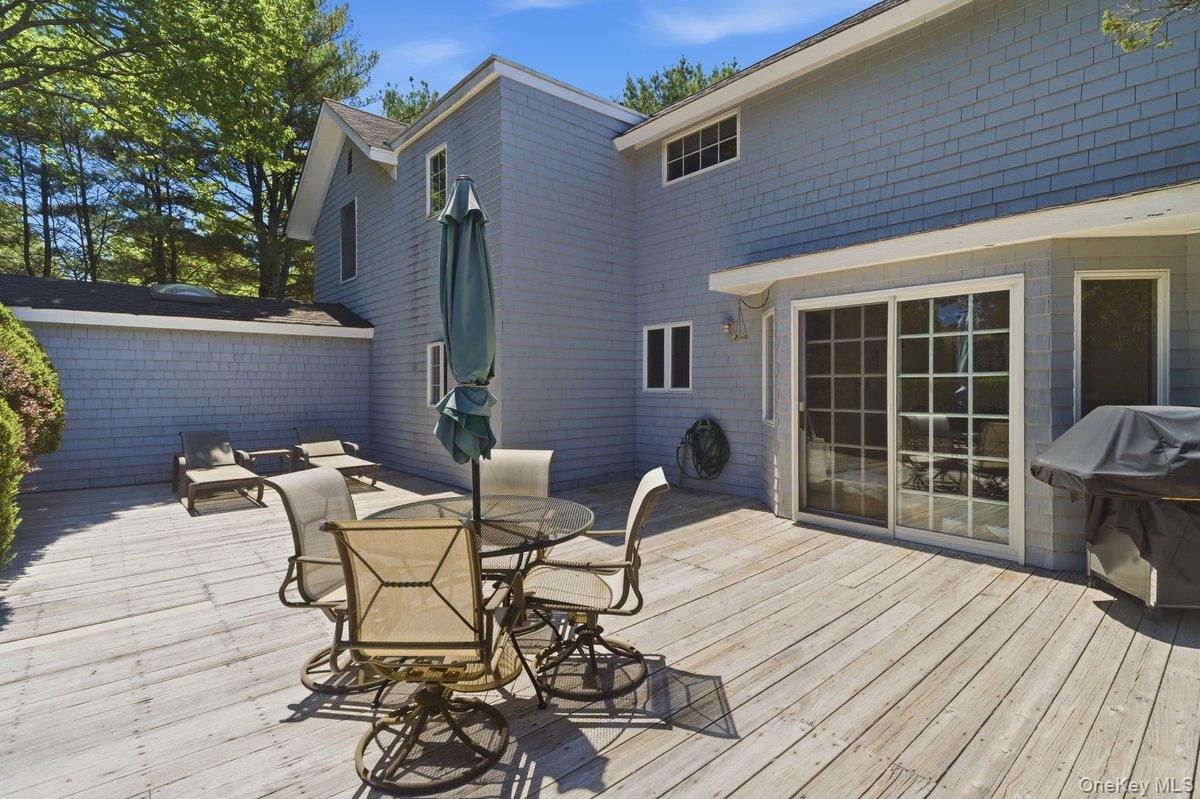 71 Montauk Highway