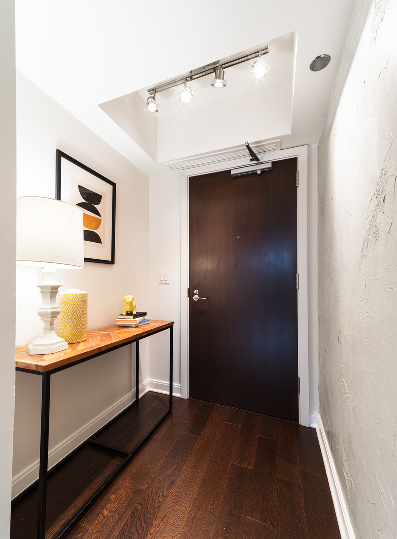 60 E Monroe Street Unit: 2905