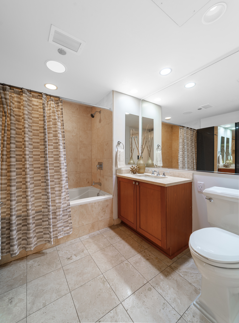 60 E Monroe Street Unit: 2905