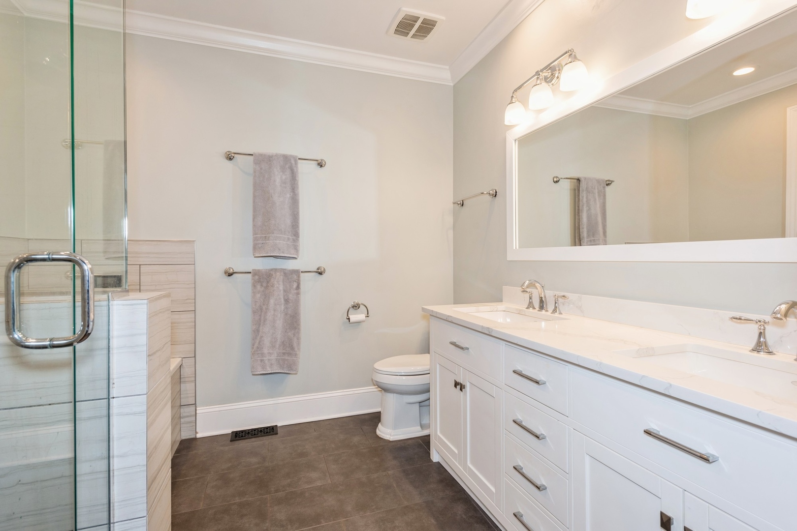 1951 W Melrose Street Unit: 1