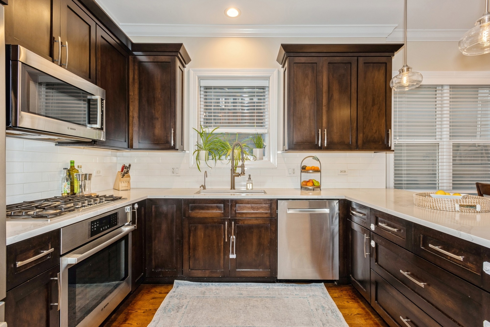 1951 W Melrose Street Unit: 1