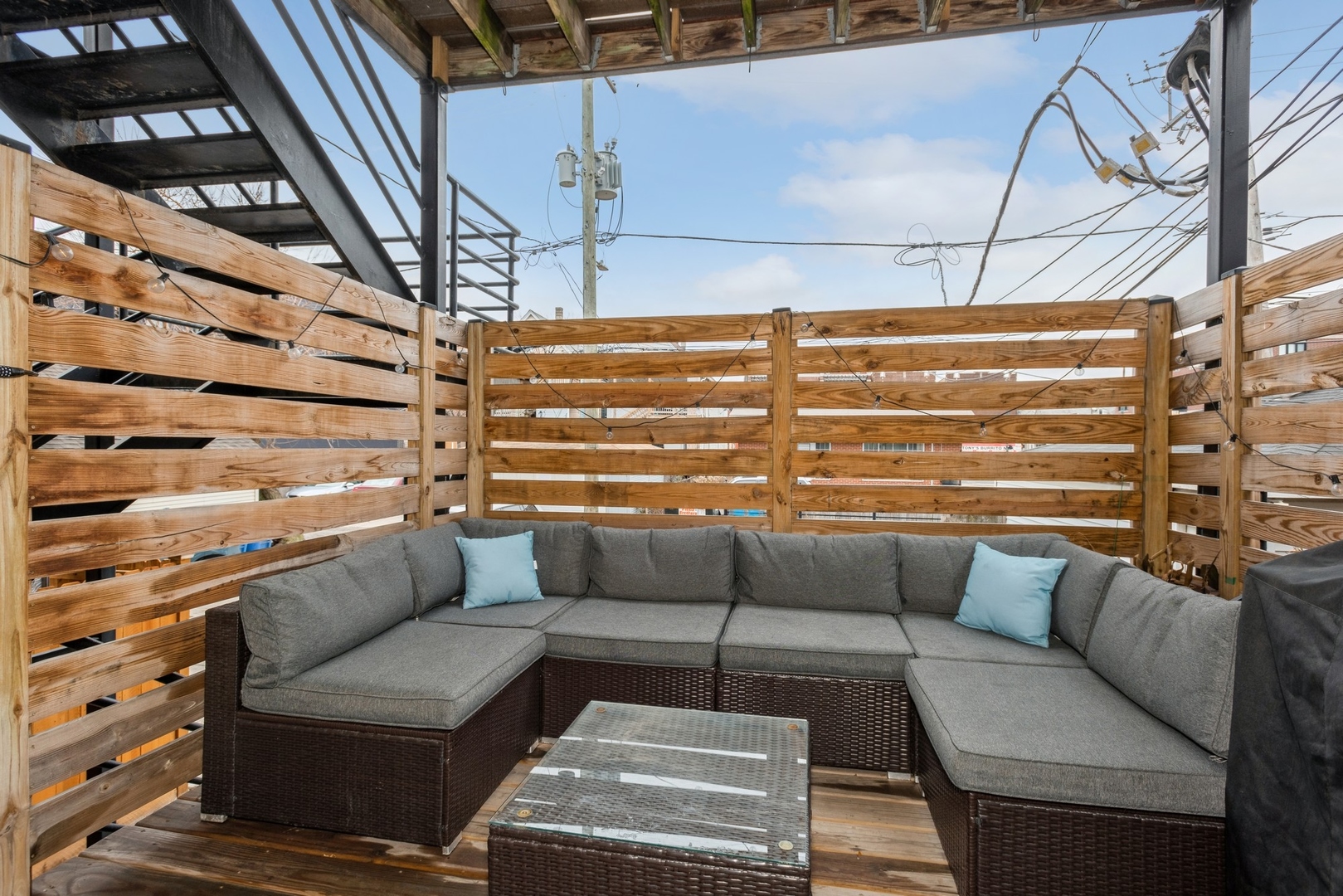 1951 W Melrose Street Unit: 1