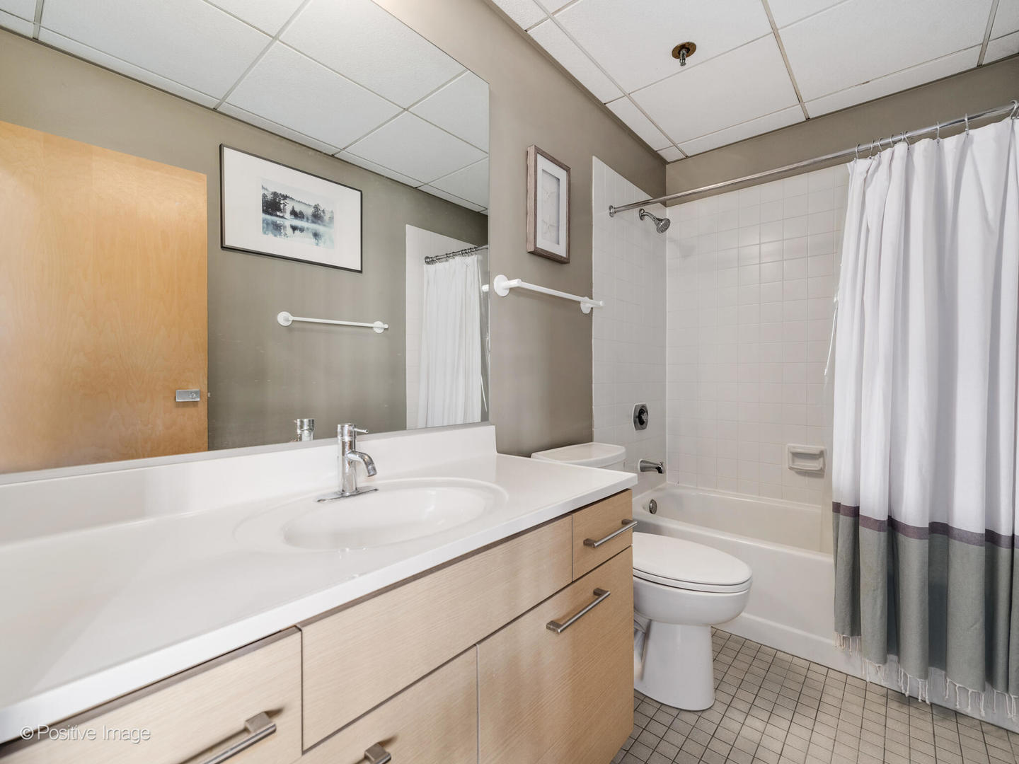 925 W Huron Street Unit: 509
