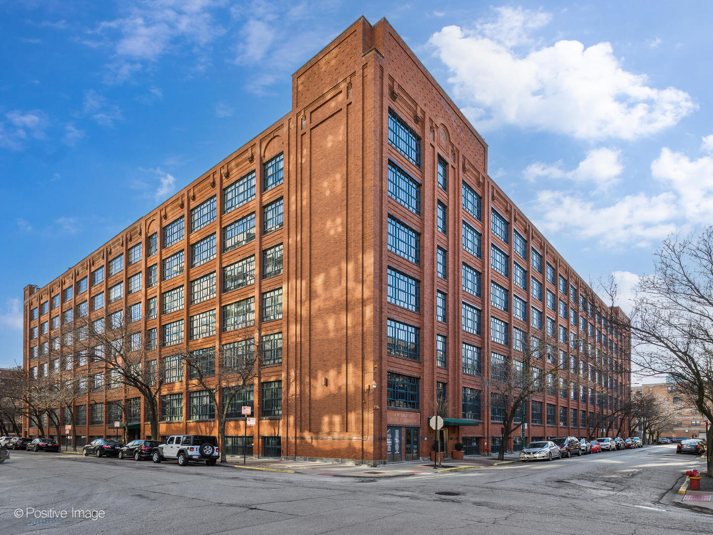925 W Huron Street Unit: 509