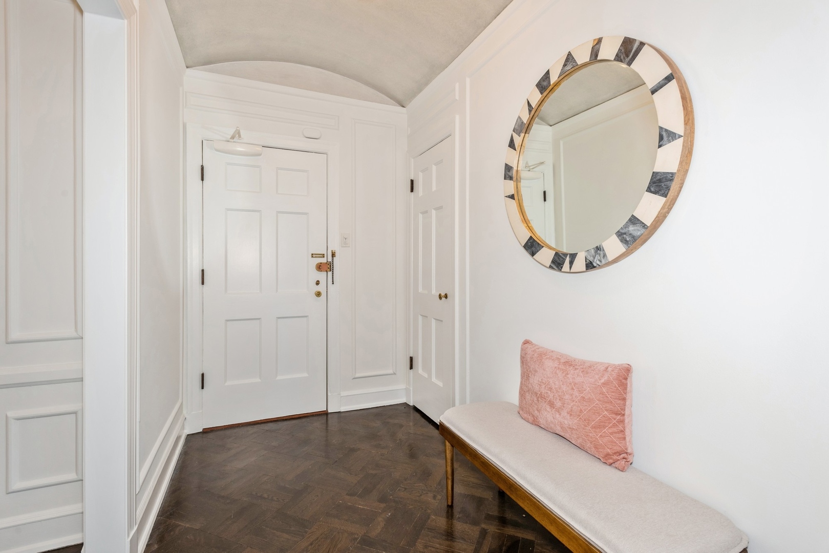 73 E ELM Street Unit: 7C