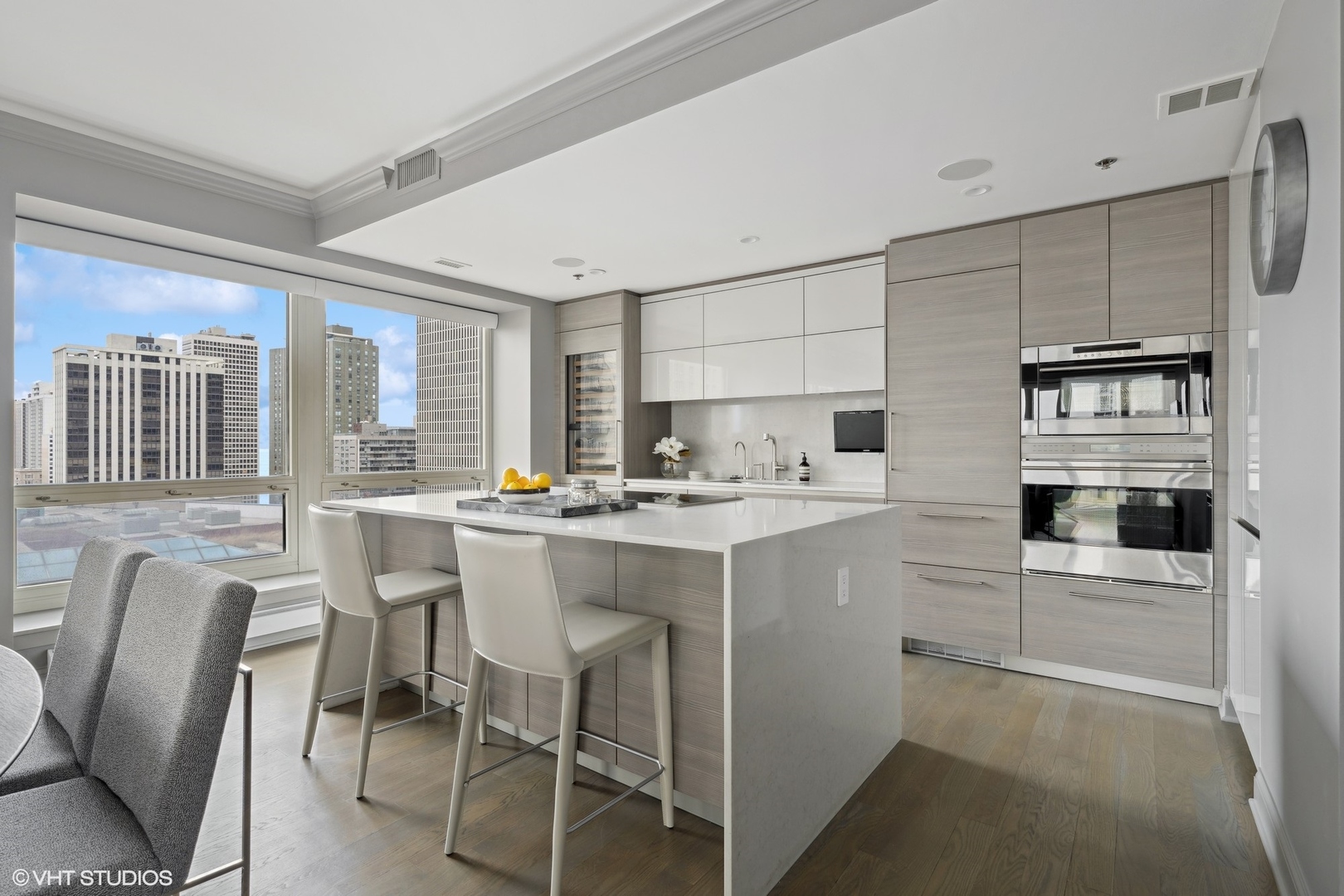 57 E Delaware Place Unit: 1705