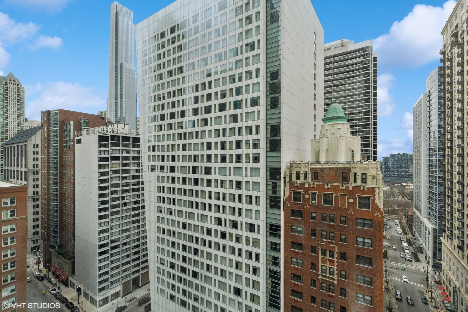 57 E Delaware Place Unit: 1705