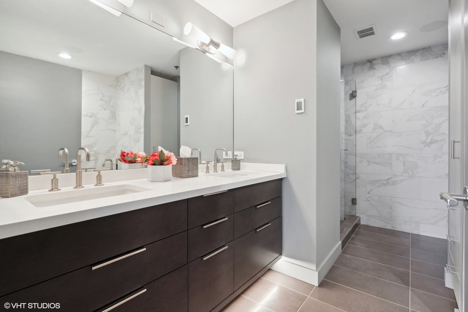 57 E Delaware Place Unit: 1705