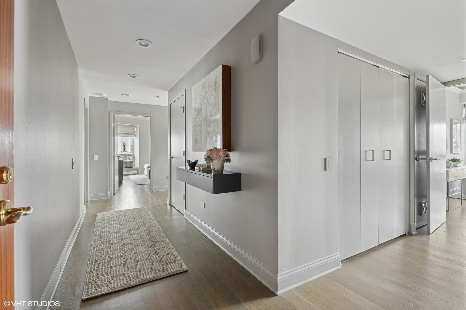 57 E Delaware Place Unit: 1705