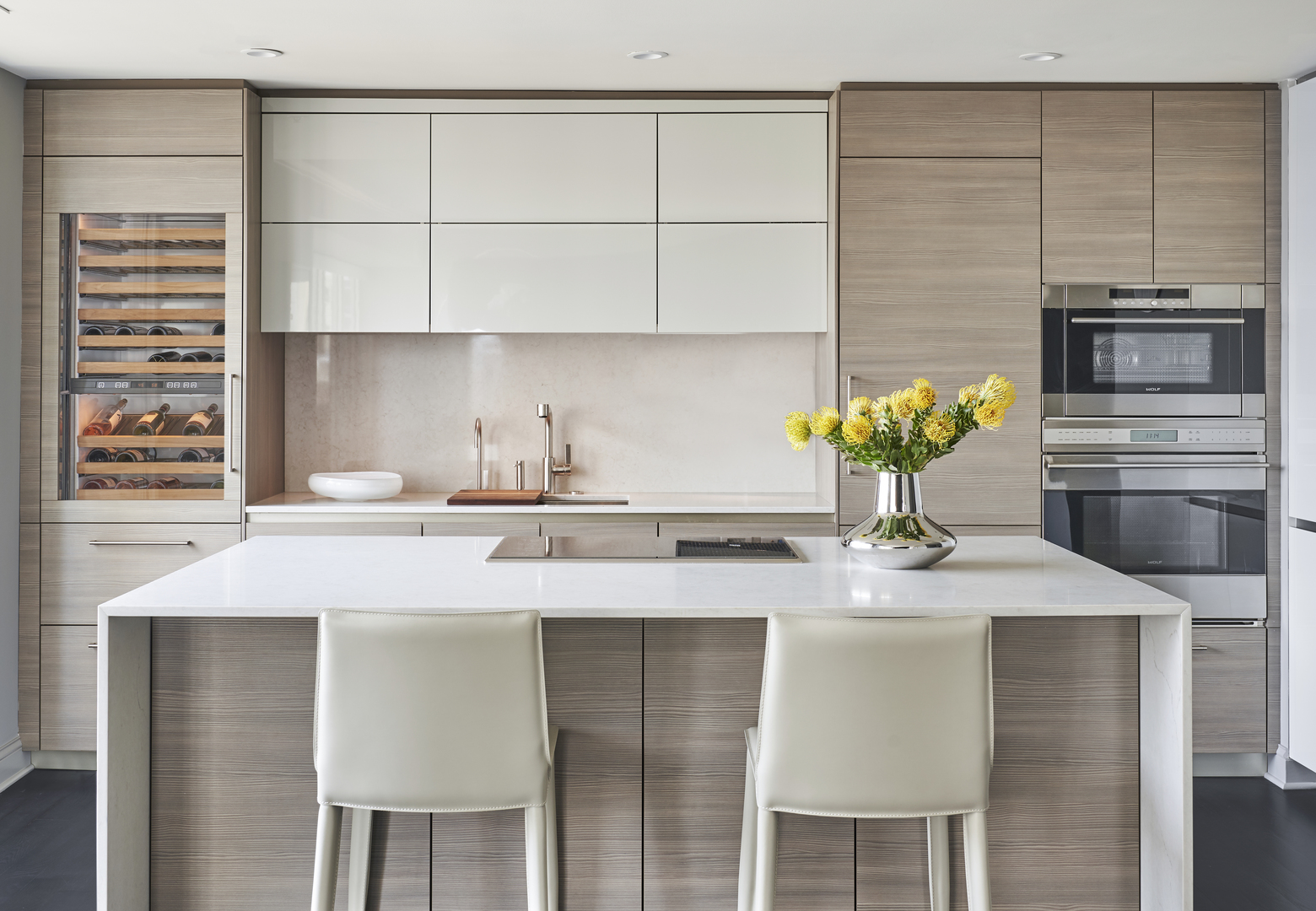 57 E Delaware Place Unit: 1705