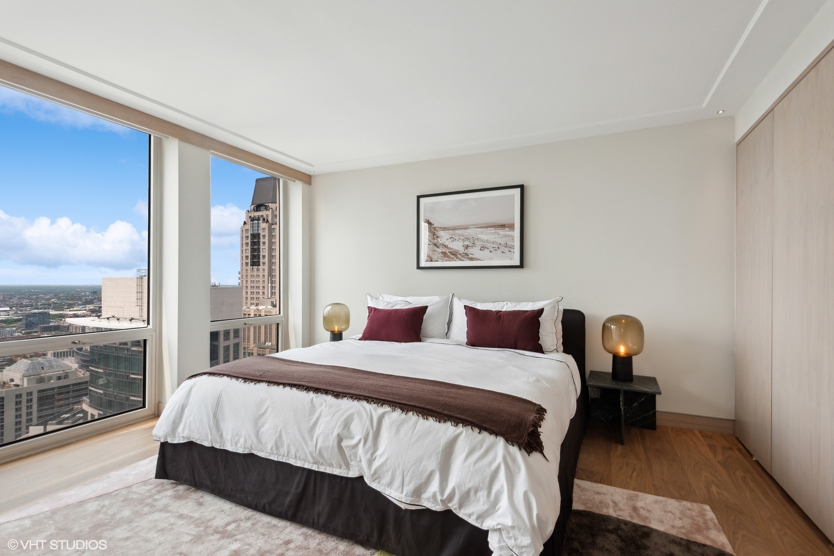 111 E Chestnut Street Unit: 56AB