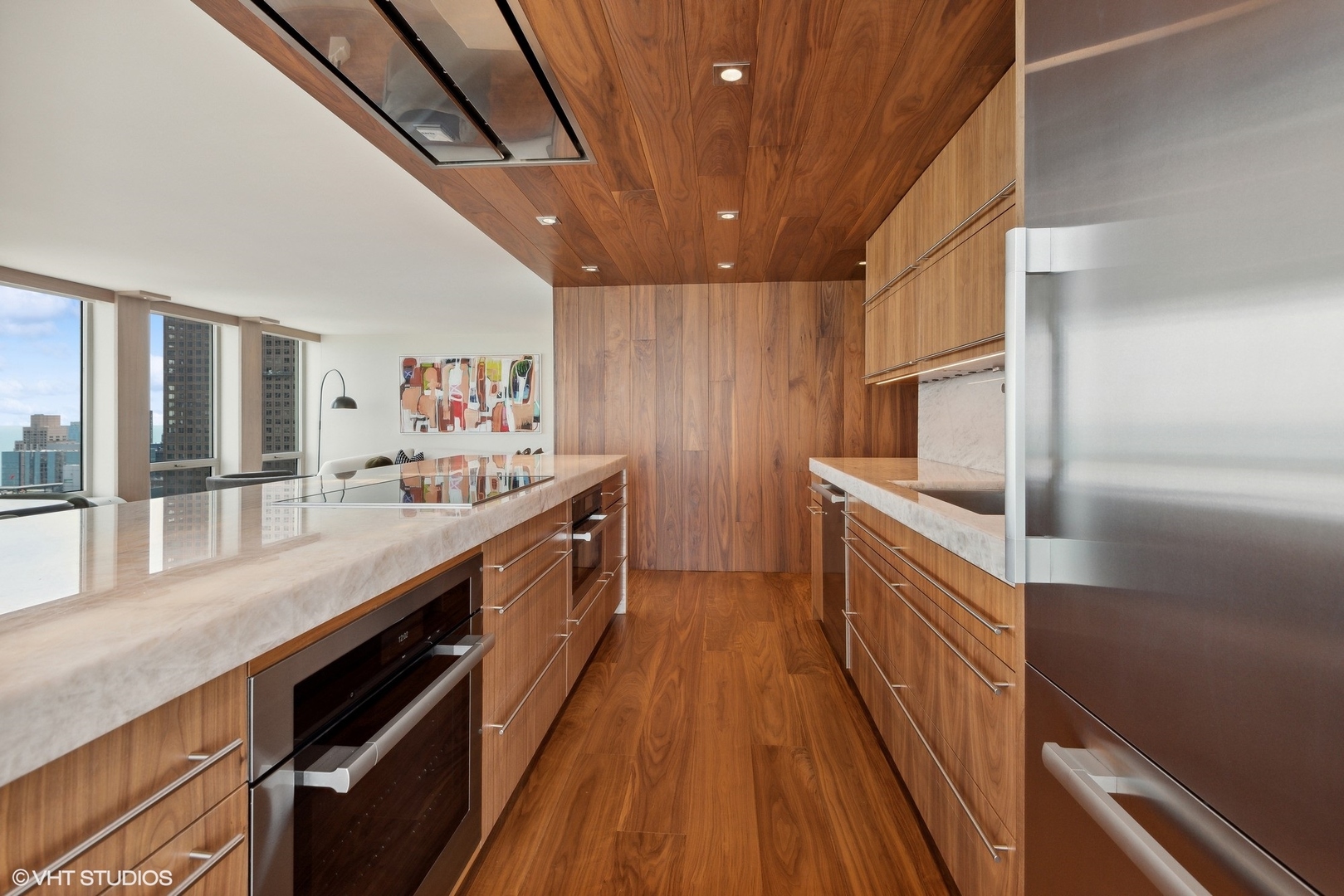 111 E Chestnut Street Unit: 56AB