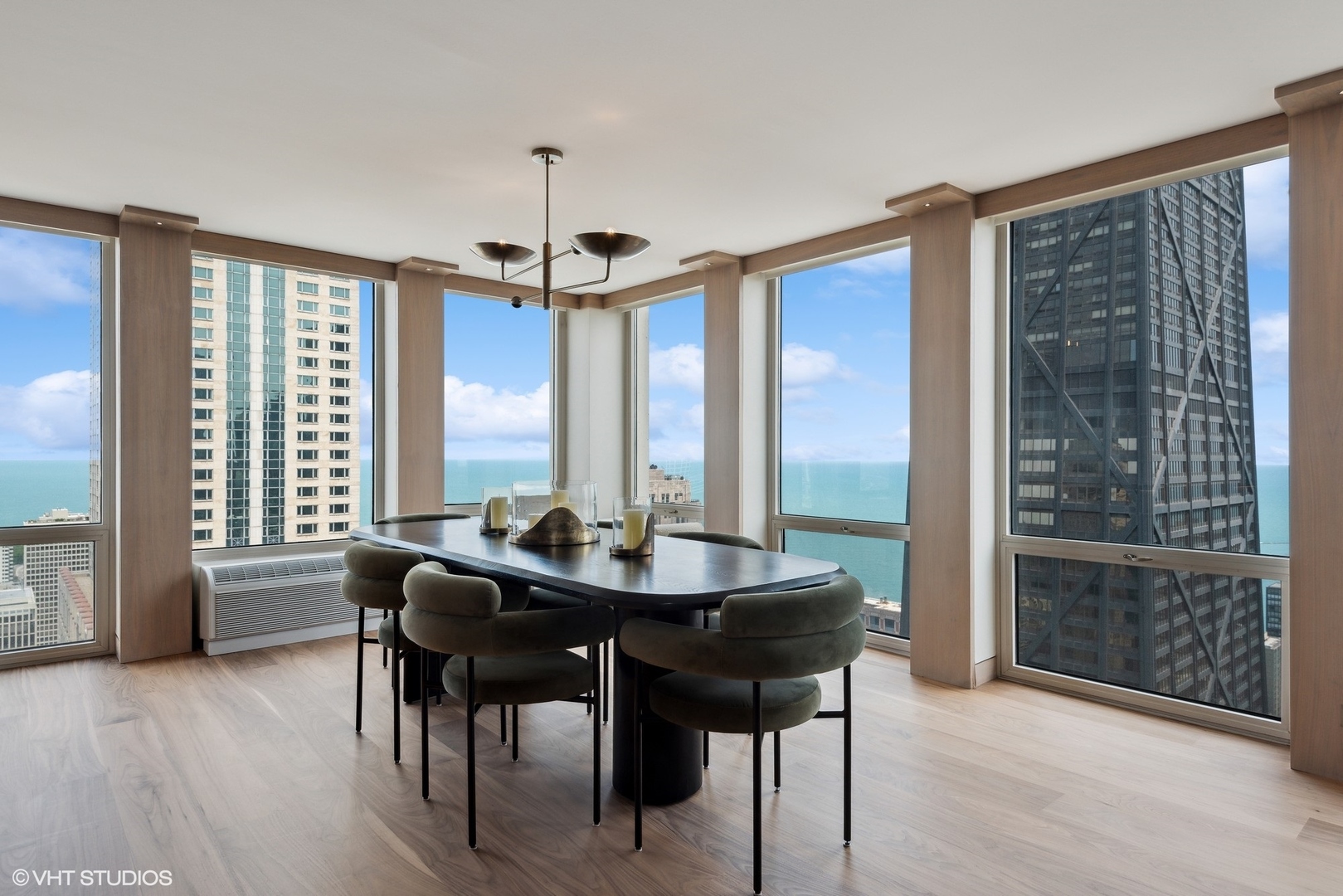 111 E Chestnut Street Unit: 56AB