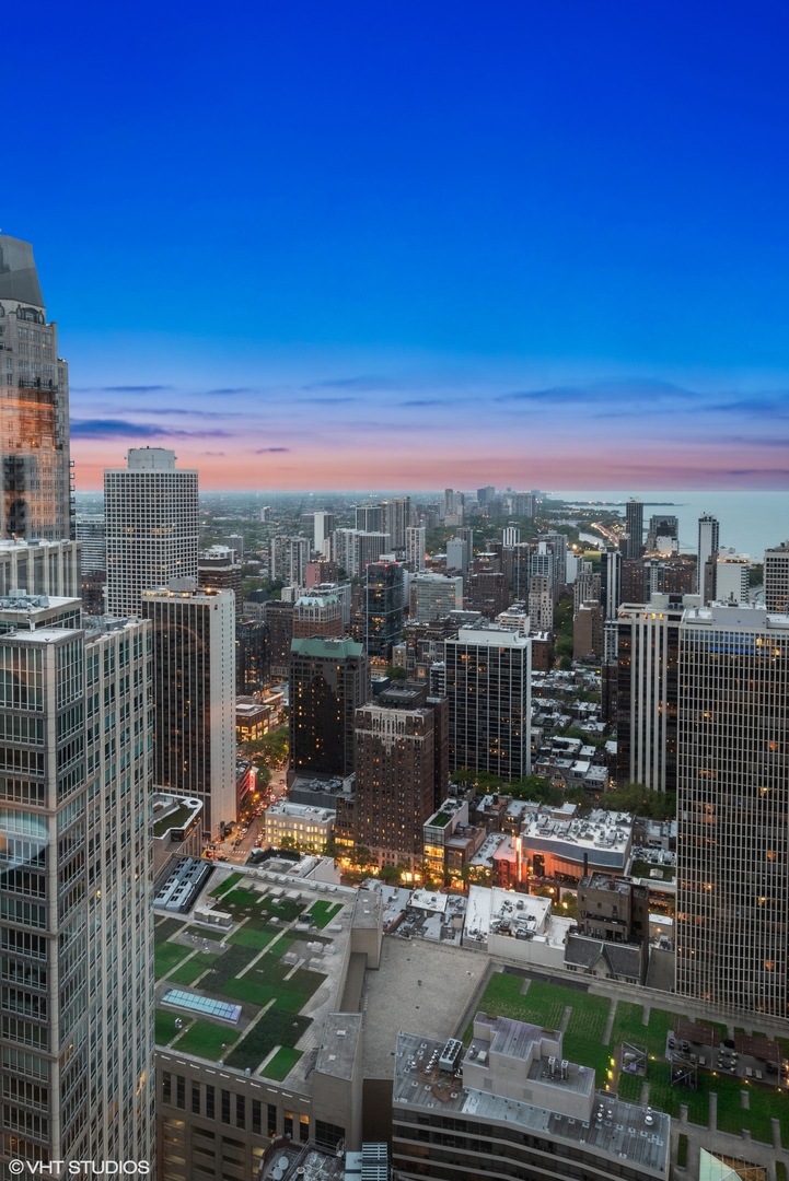 111 E Chestnut Street Unit: 56AB