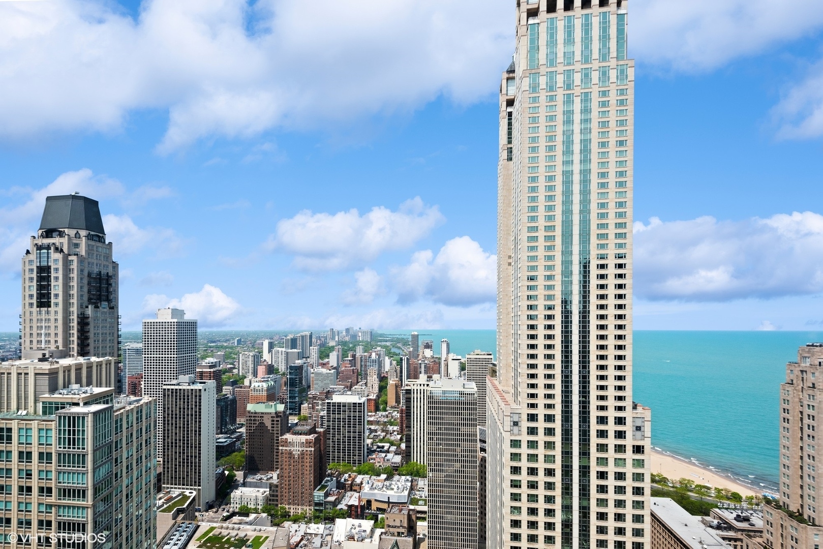 111 E Chestnut Street Unit: 56AB