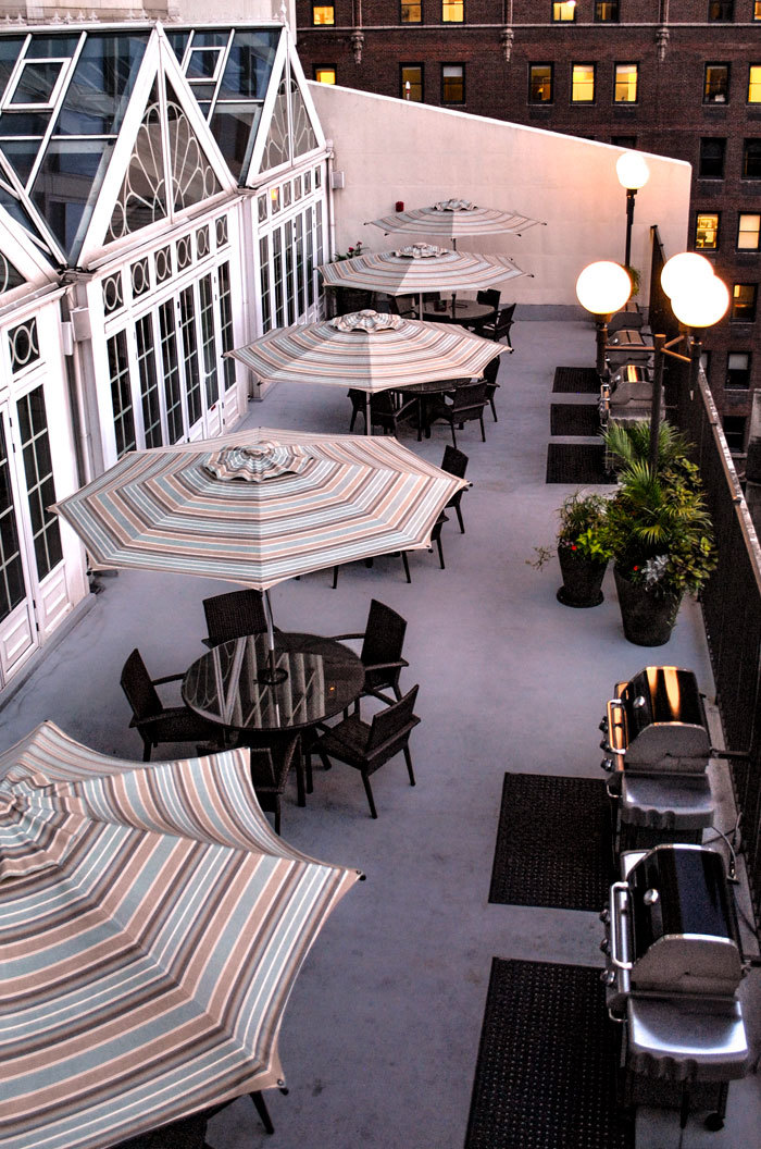 111 E Chestnut Street Unit: 56AB