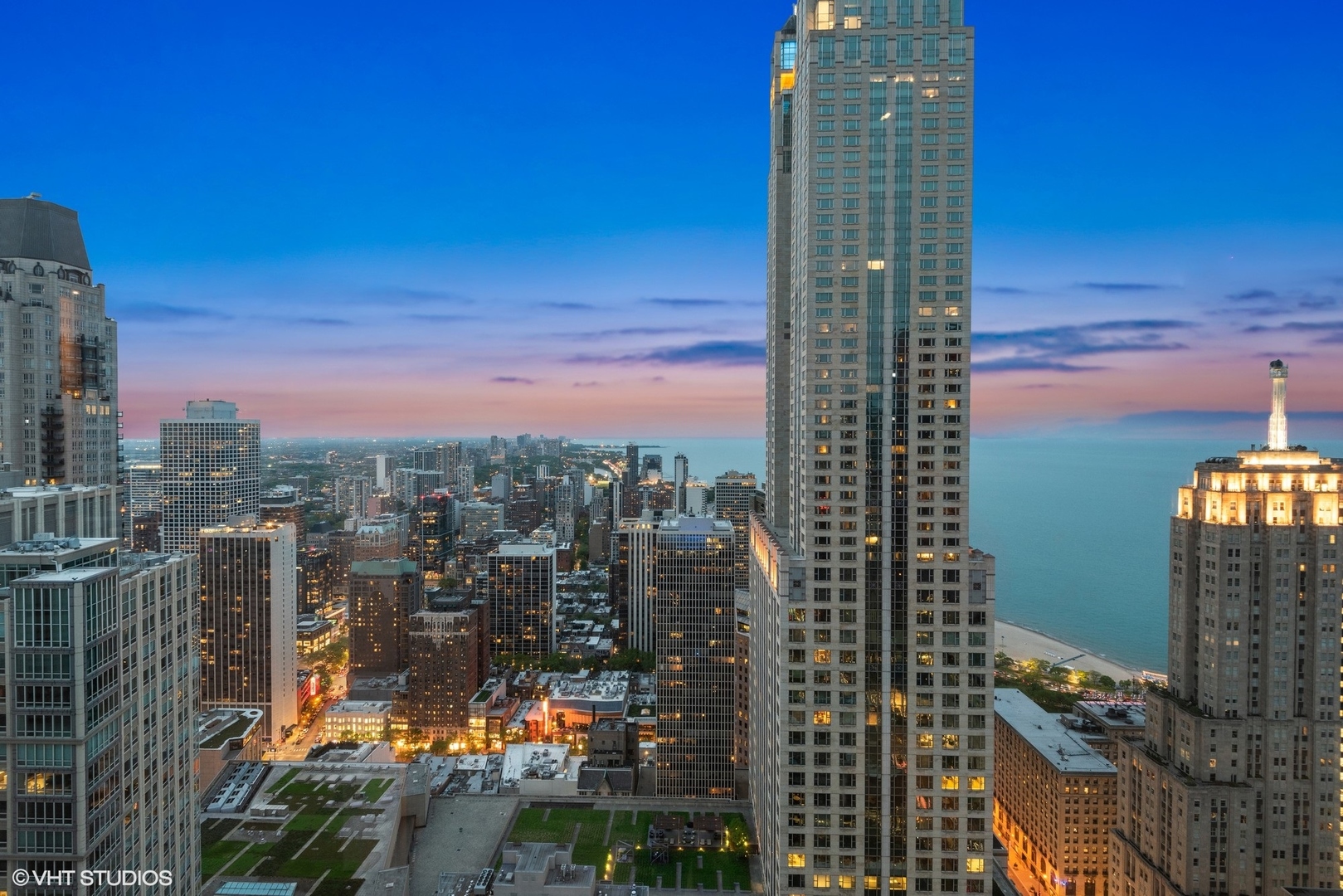 111 E Chestnut Street Unit: 56AB