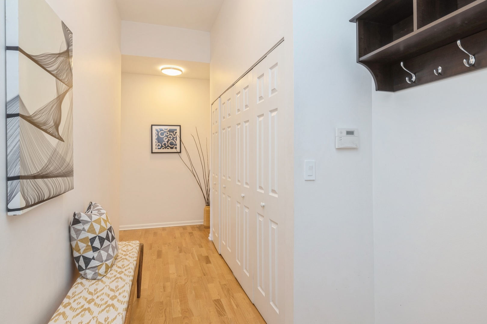 5318 N Ravenswood Avenue Unit: 201