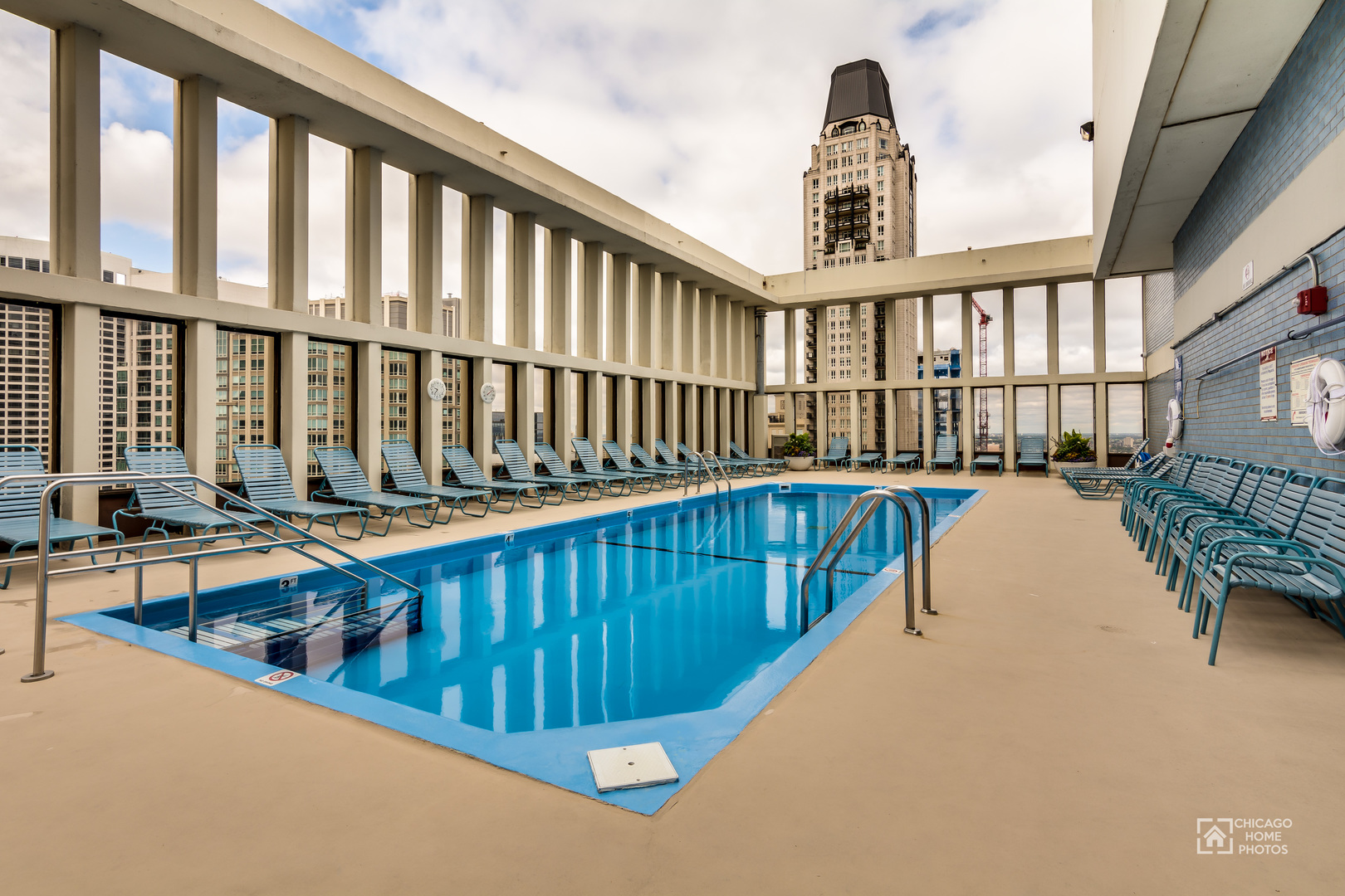 100 E WALTON Street Unit: 31BC