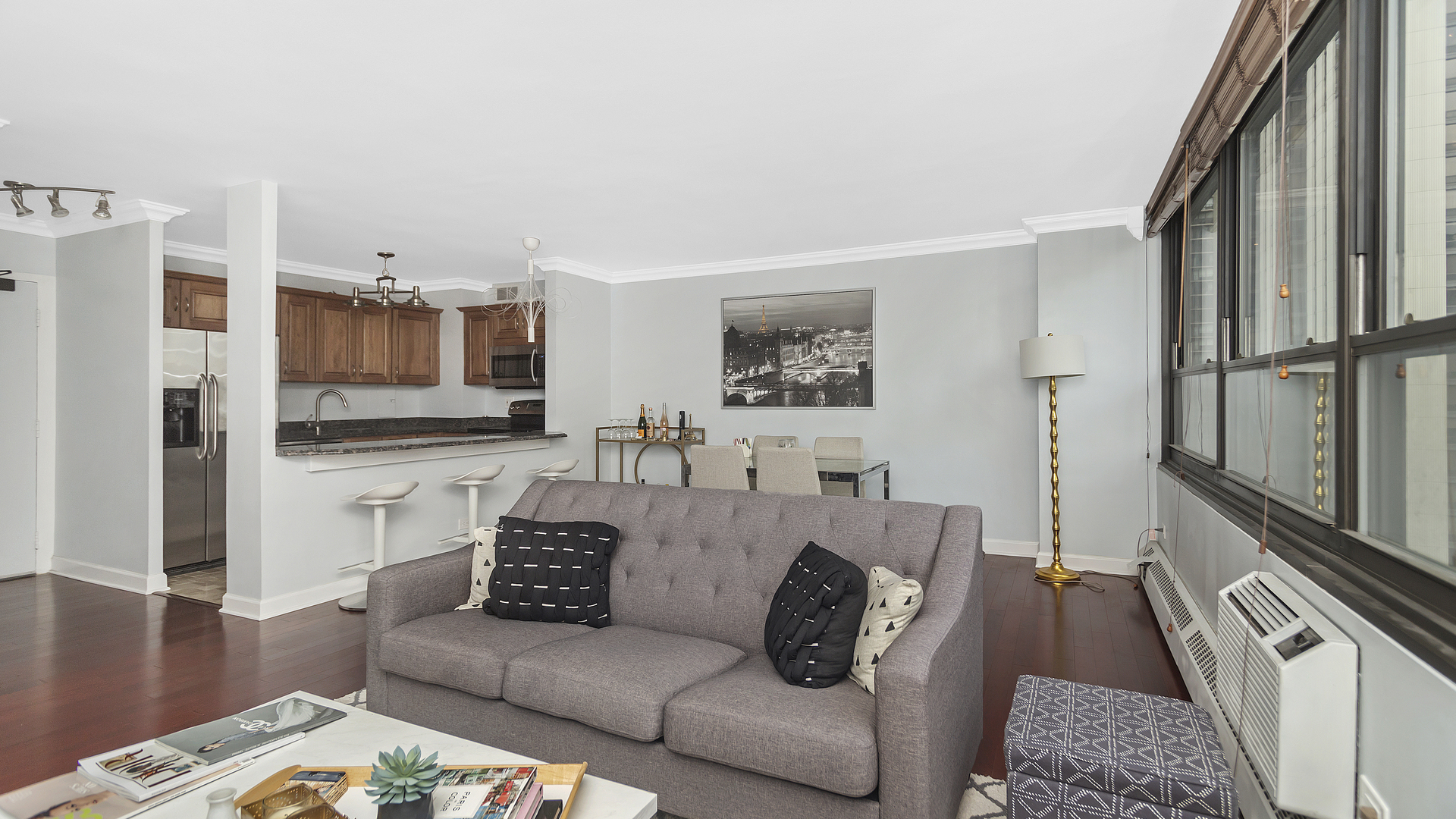 33 E Cedar Street Unit: 17B